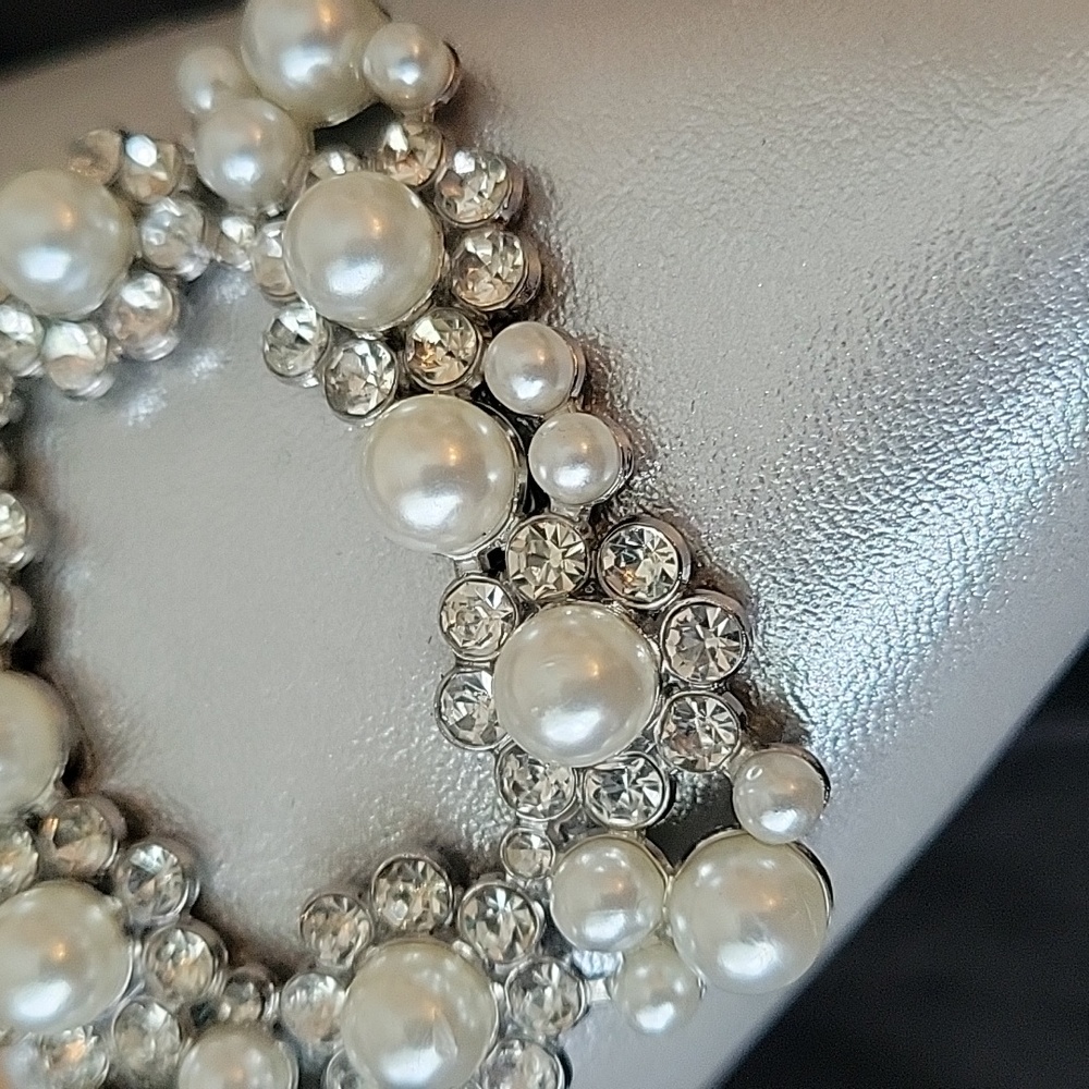 Adrienne Vittadini silver formal shoes. - Picture 5 of 13